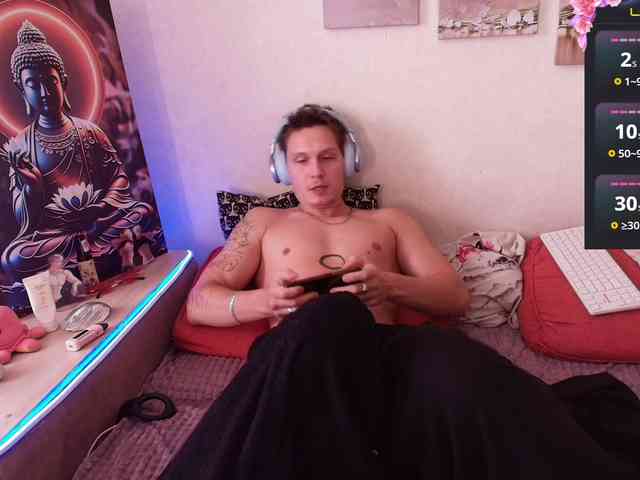Alex_Wandhot
