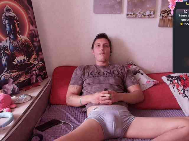 Alex_Wandhot