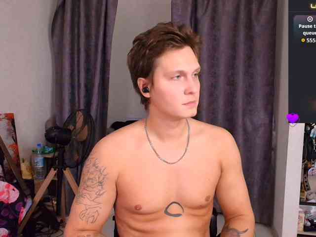 Alex_Wandhot