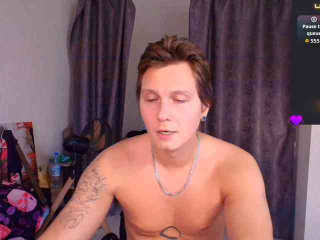 Alex_Wandhot