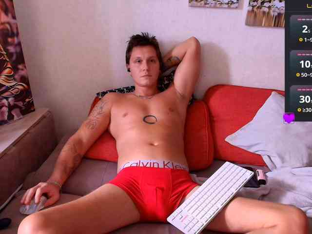 Alex_Wandhot