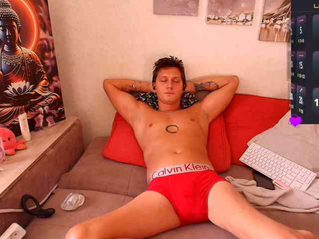 Alex_Wandhot