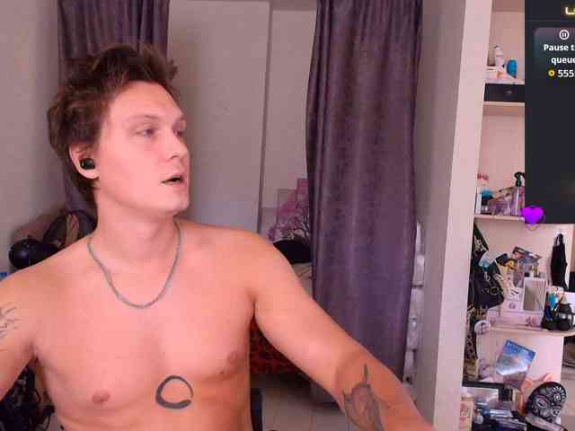 Alex_Wandhot