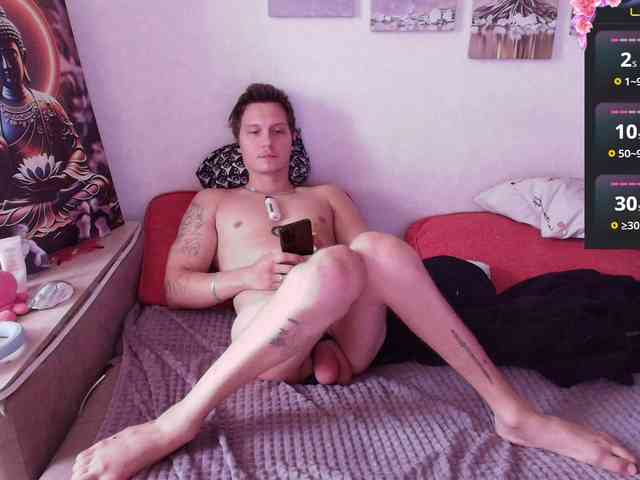 Alex_Wandhot