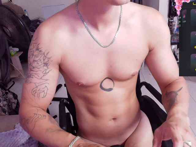 Alex_Wandhot