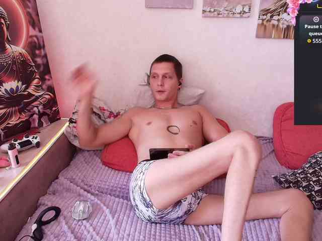 Alex_Wandhot
