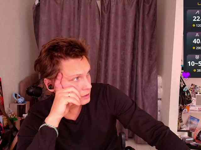 Alex_Wandhot