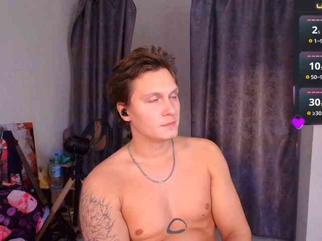 Alex_Wandhot