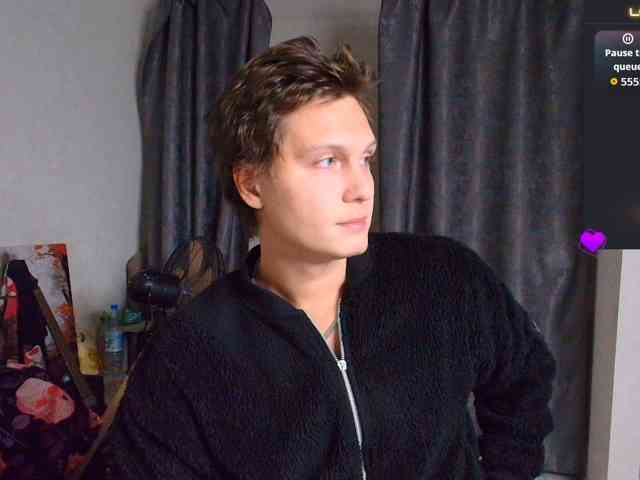 Alex_Wandhot