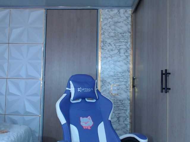 Katecute89 live cam on BongaCams