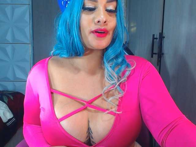 Katecute89 live cam on BongaCams