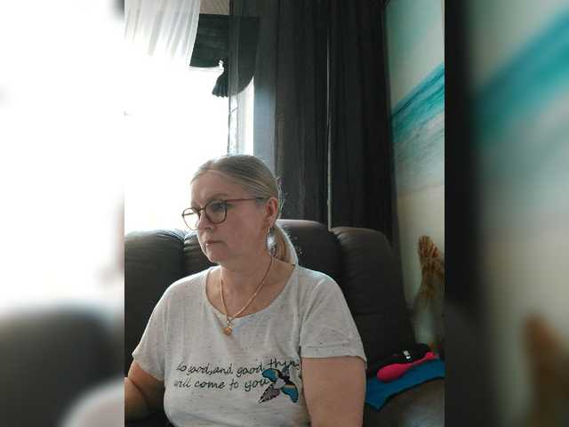Adiline live cam