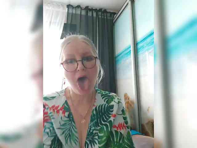 Adiline Sex Cam Show