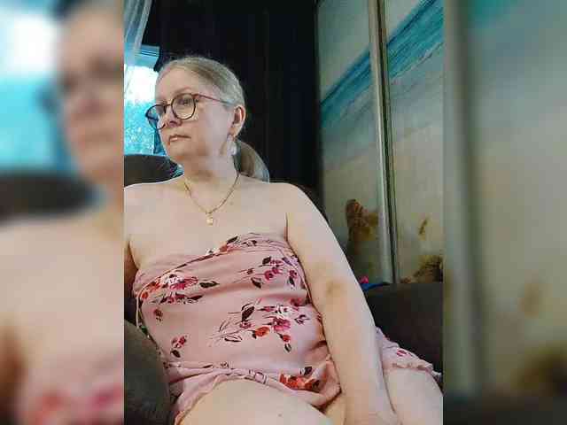 Adiline Sex Cam Show