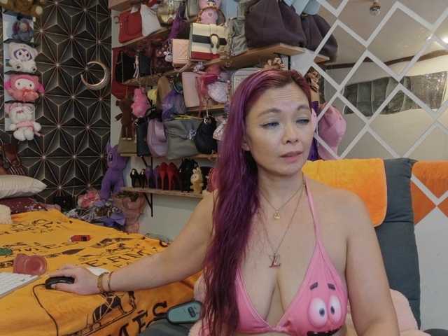  YummyMeily chat room
