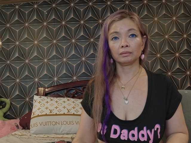 YummyMeily's BongaCams profile