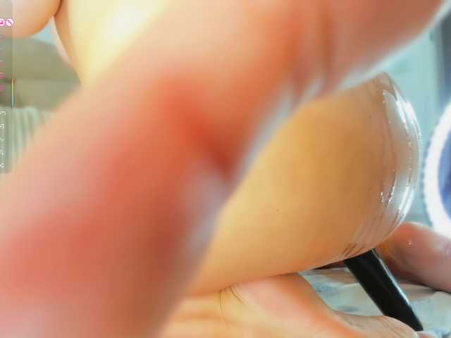 Aledoll live cam on BongaCams