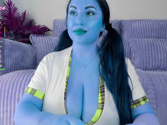 Aledoll live cam on BongaCams