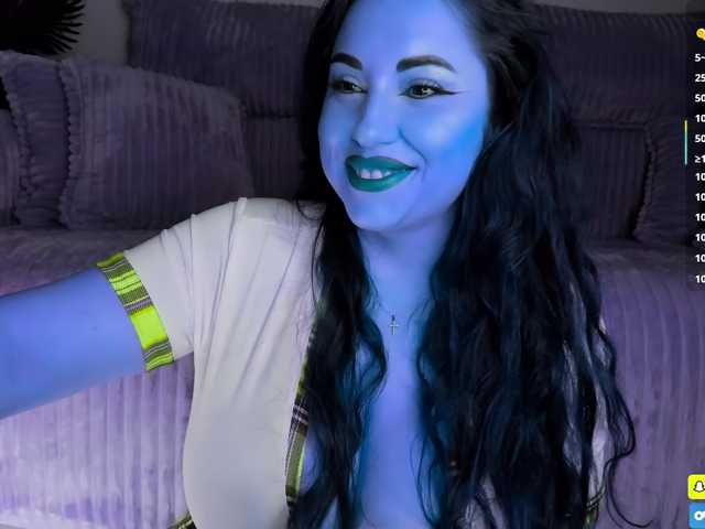 le modèle Neytirii est en webcam porno dans un show sur le site bongacams, il possède les tags suivants: White/Caucasian,Brunette,Shaved