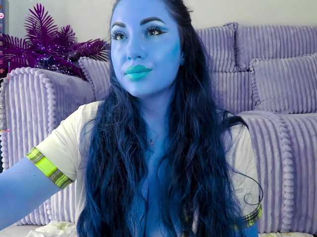Aledoll live cam on BongaCams