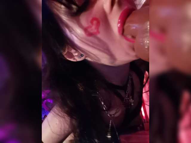 1Kafeta live cam on BongaCams