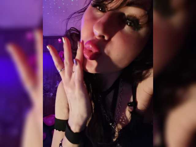 1Kafeta live cam on BongaCams