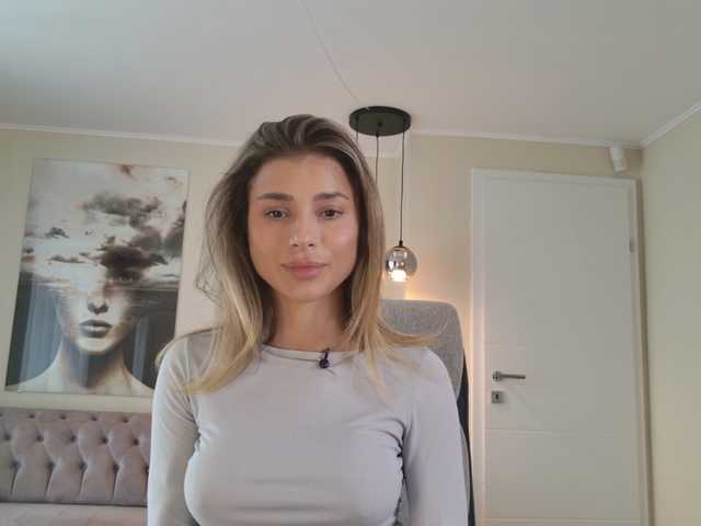 Sex chat gratuit in direct cu LennaGodess pe BongaCams