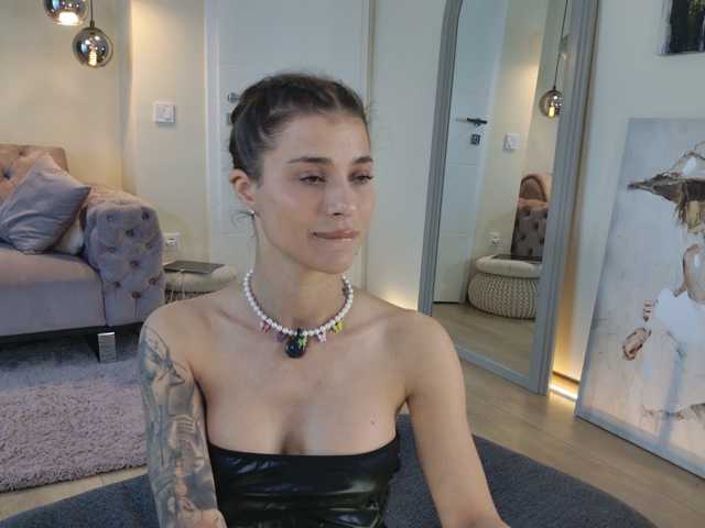 LennaGodess live cam on BongaCams