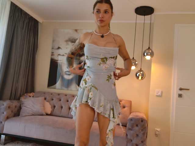 Sex chat gratuit in direct cu LennaGodess pe BongaCams