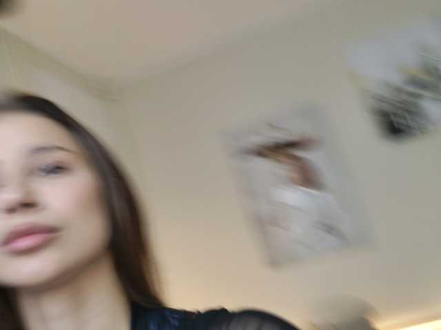 Sex chat gratuit in direct cu LennaGodess pe BongaCams