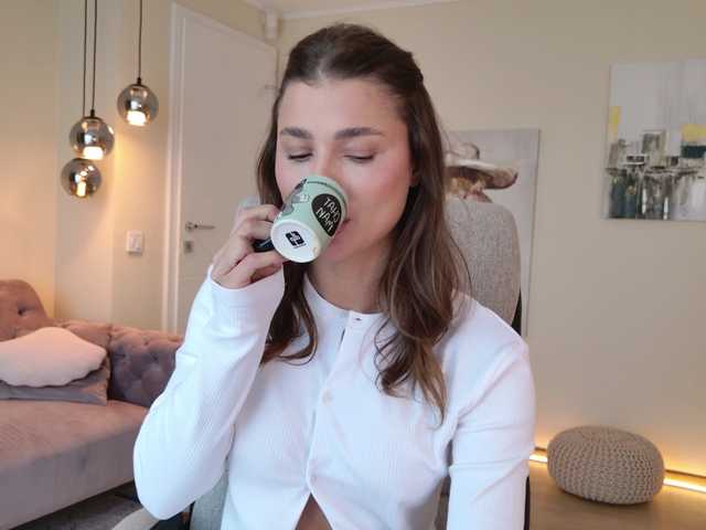 LennaGodess's BongaCams show and profile