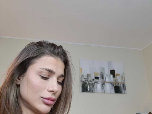 Sex chat gratuit in direct cu LennaGodess pe BongaCams