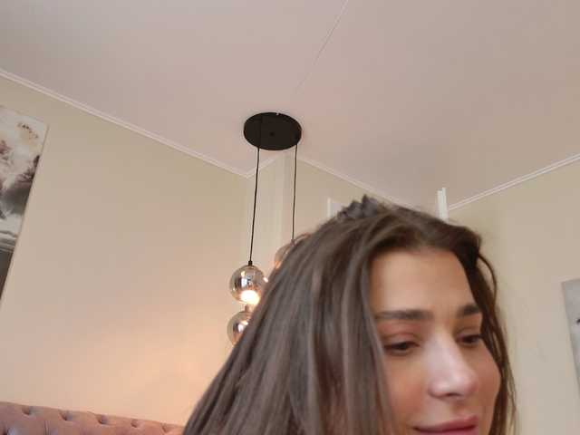 Sex chat gratuit in direct cu LennaGodess pe BongaCams