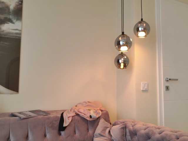 LennaGodess's BongaCams show and profile