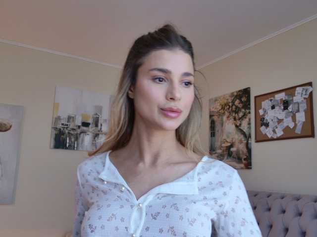 Sex chat gratuit in direct cu LennaGodess pe BongaCams