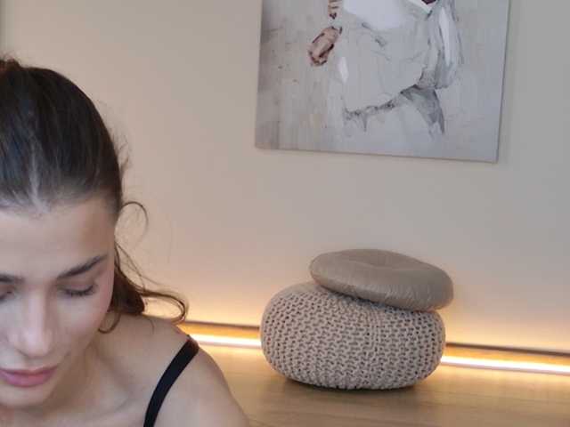 Sex chat gratuit in direct cu LennaGodess pe BongaCams