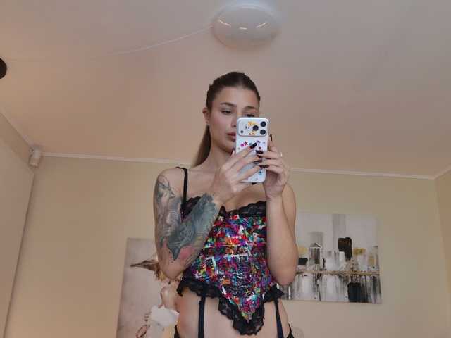 LennaGodess — live female cam