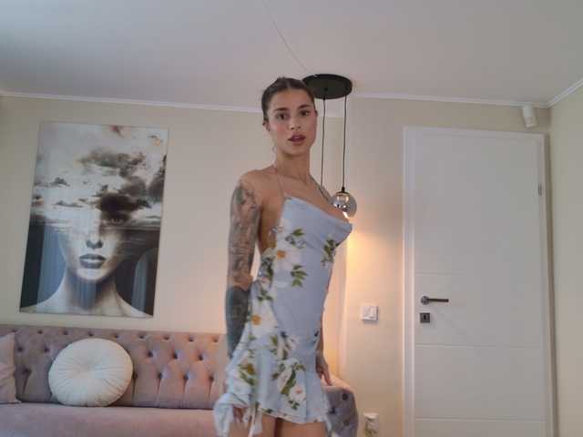 Sex chat gratuit in direct cu LennaGodess pe BongaCams