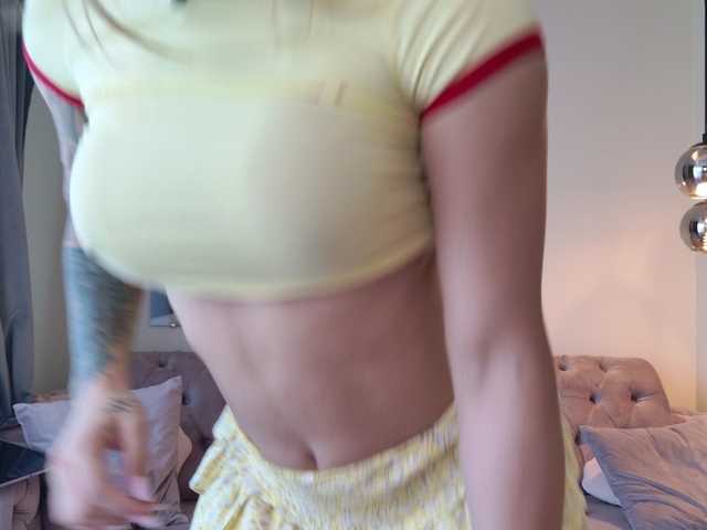 Sex chat gratuit in direct cu LennaGodess pe BongaCams