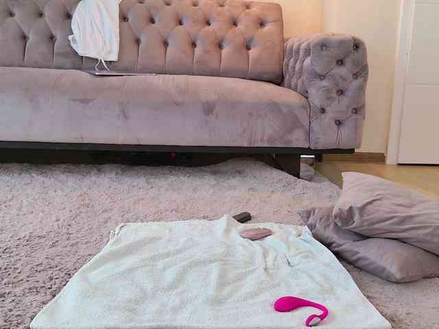 LennaGodess Sex Cam Show