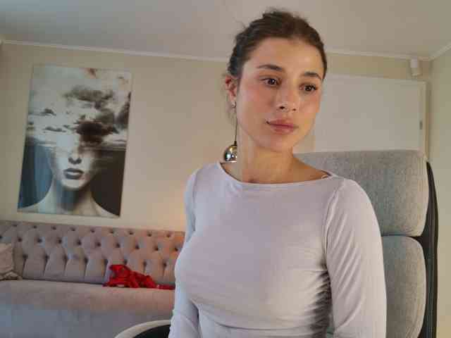 Model: LennaGodess
