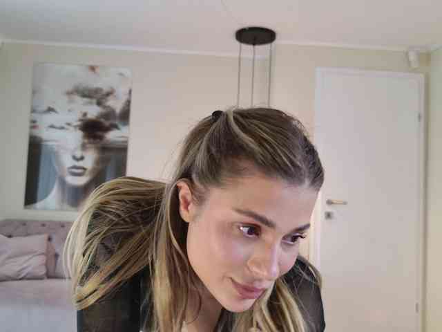 LennaGodess Sex Cam Show