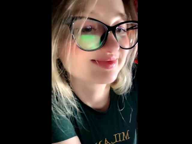 Sunny_Bunny webcam