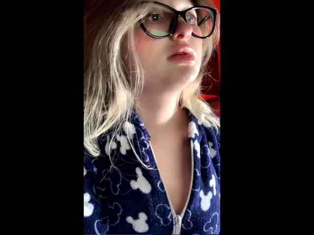 Sunny_Bunny webcam