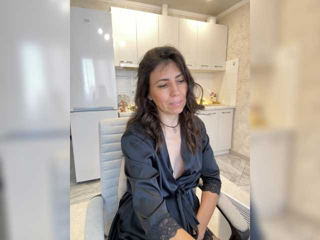 HotyWinter84 live cam on BongaCams