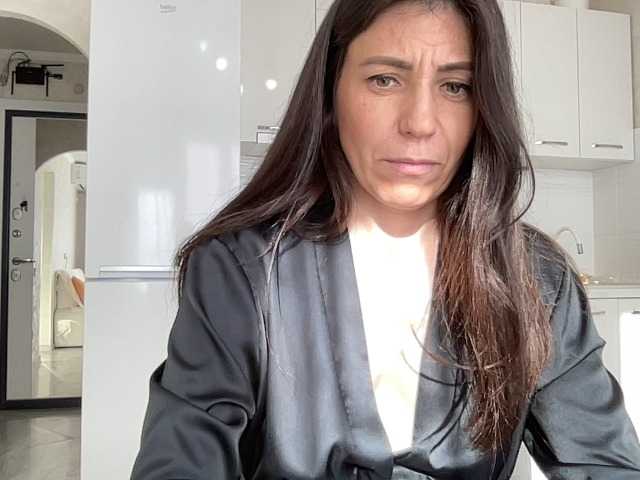 HotyWinter84 live cam on BongaCams