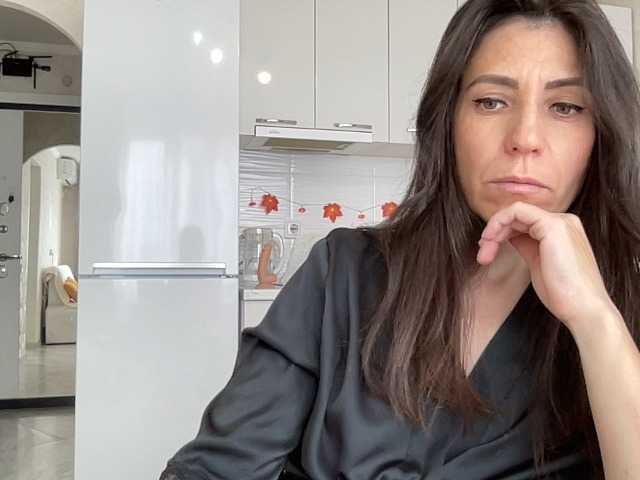 HotyWinter84, live now on BongaCams