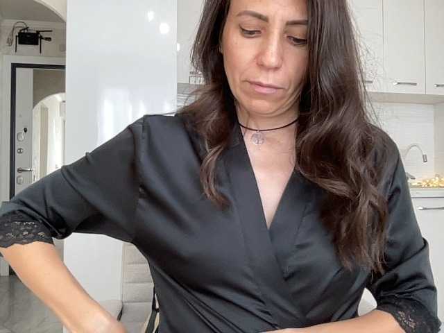 HotyWinter84 live cam on BongaCams