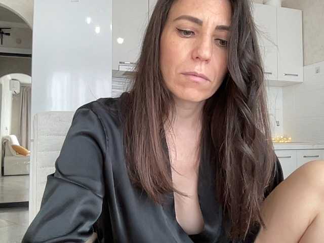 HotyWinter84, en directo ahora en BongaCams