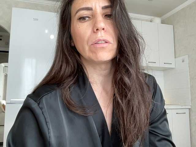 HotyWinter84 live cam on BongaCams